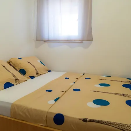 Apartments Zubcic Tisno Exterior photo