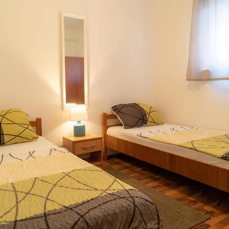 Apartments Zubcic Tisno Exterior photo