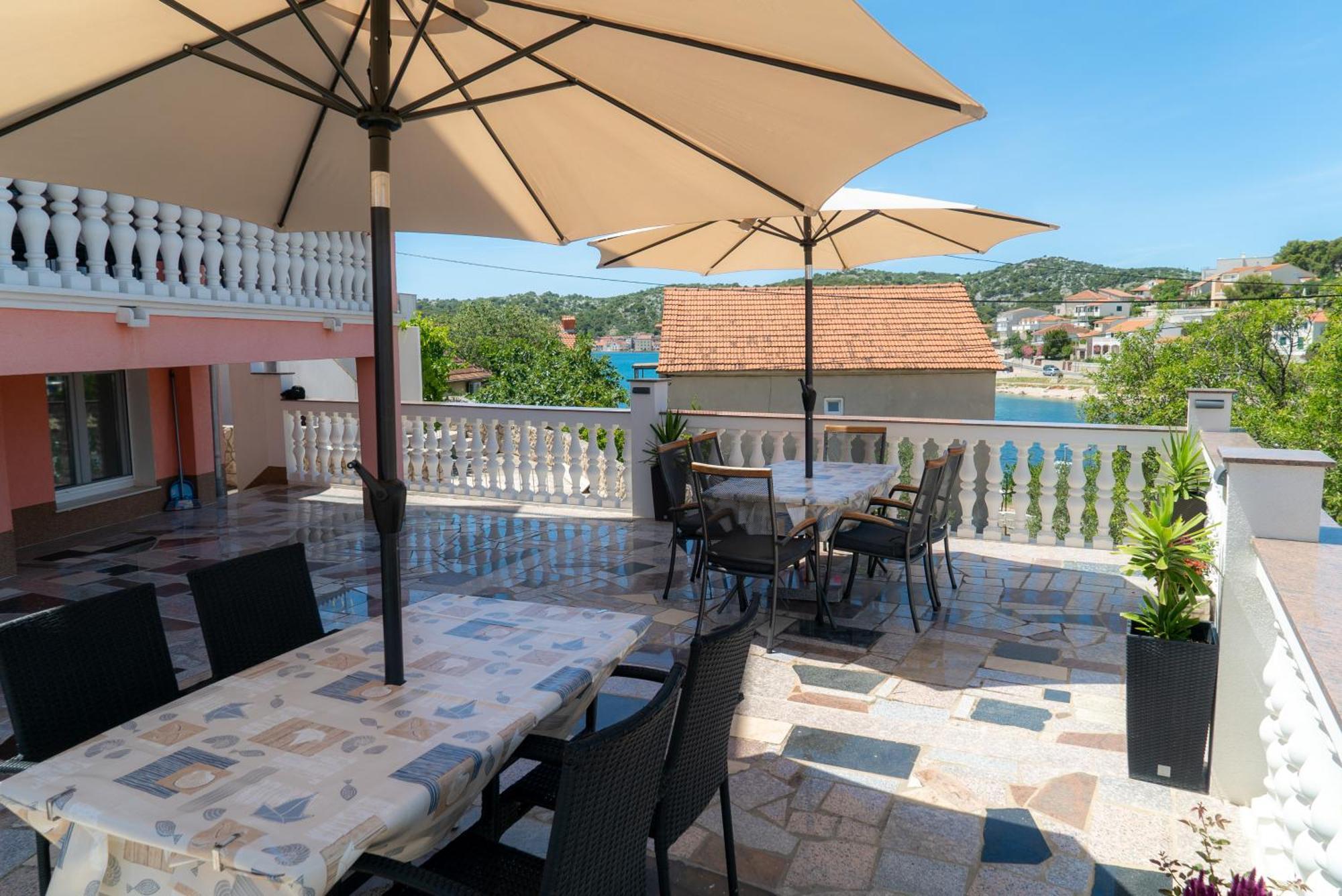 Zubcic Apartment Tisno