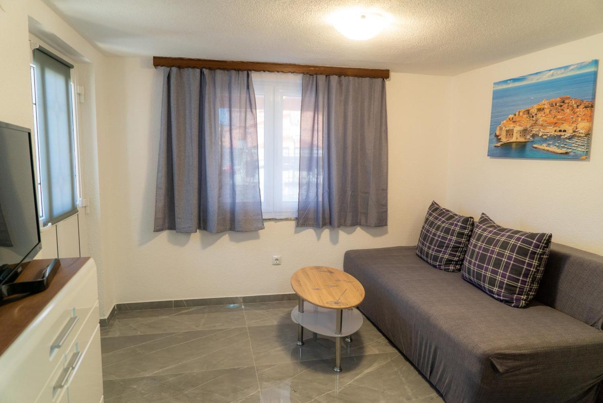 Apartment Zubcic Tisno